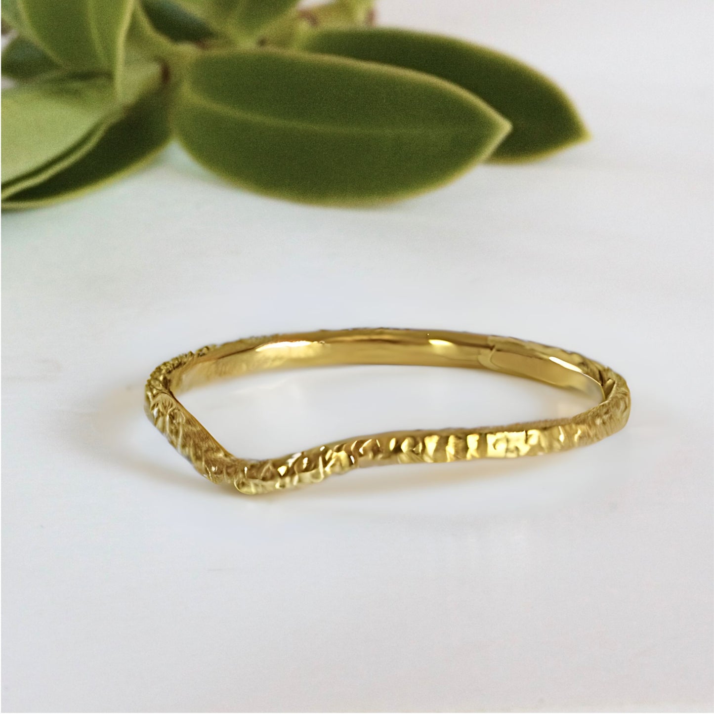 Handmade 18ct Gold Slim Wedding Band-Shaped Skinny Wedding Ring